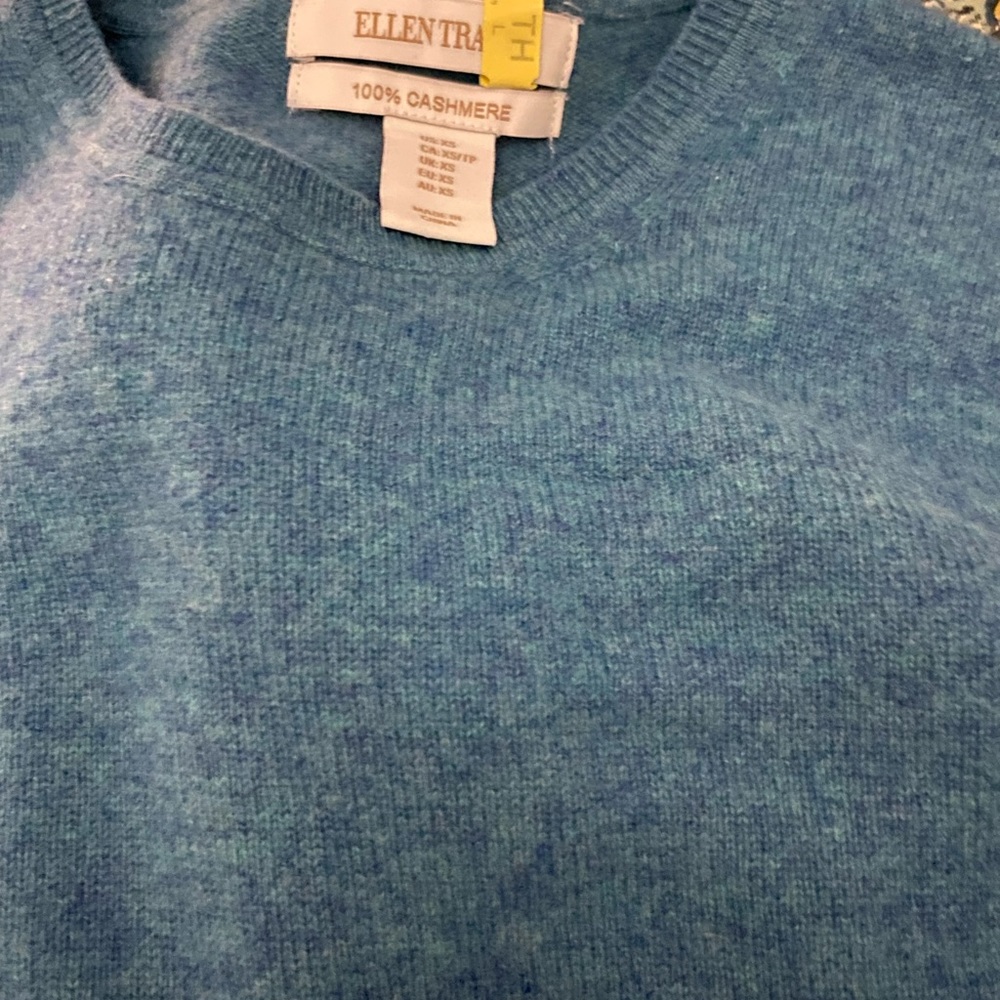 Ellen Tracy Blue Crew Neck Sweater